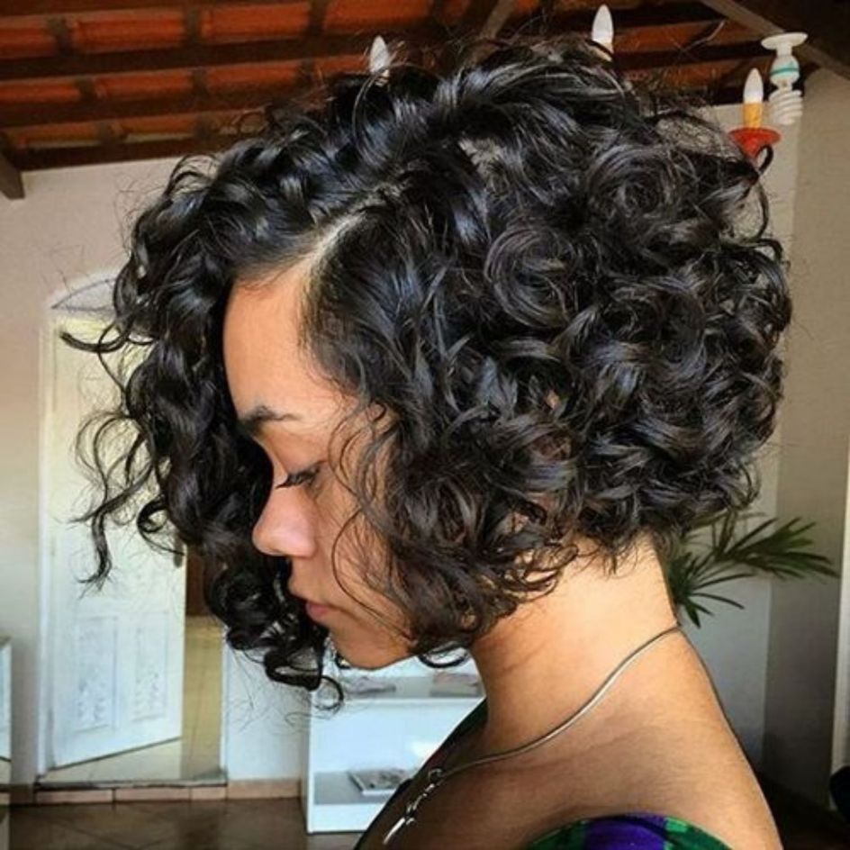 30 Stylish Hairstyles for Women with Curly Hair Over 50 in 2024